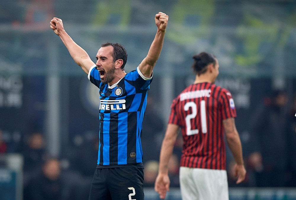  尤文逆转绝杀登顶积分榜首  